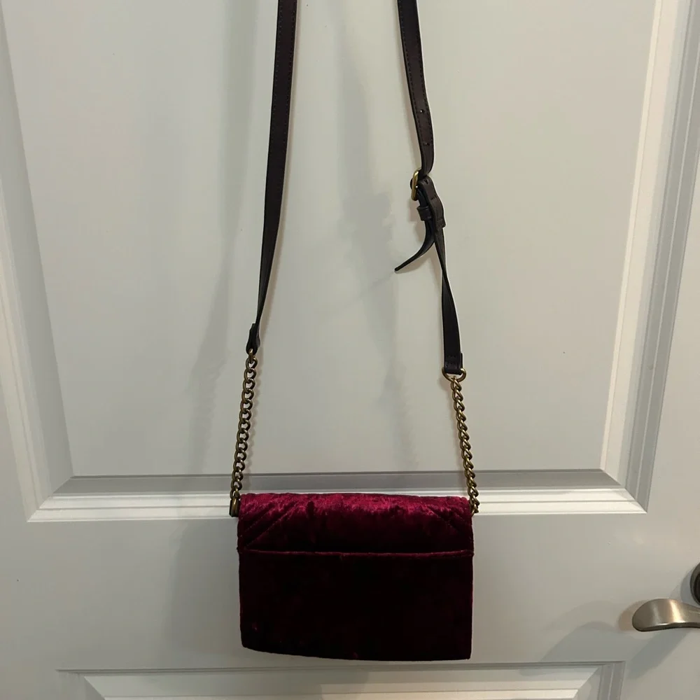 Nine West Velvet Pink Astoria Crossbody Bag Magenta Adjustable Strap Y2K